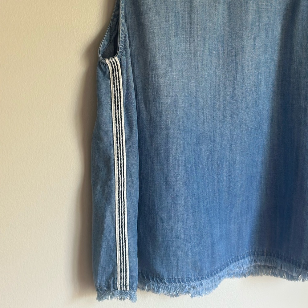 Bella Dahl Girls sleeveless Chambray Denim Fray Hem Top Side Stripe Size 12 - Picture 2 of 8